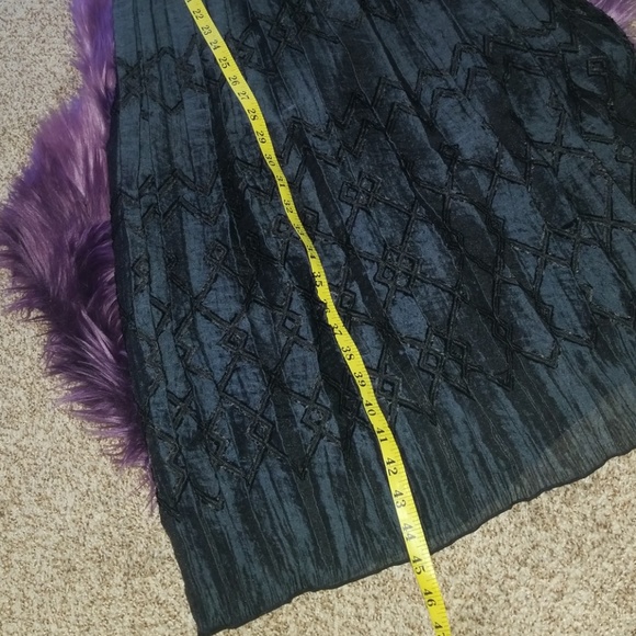 NWT- Max Studio, Pleated Material-Black Long Dress - Picture 7 of 8